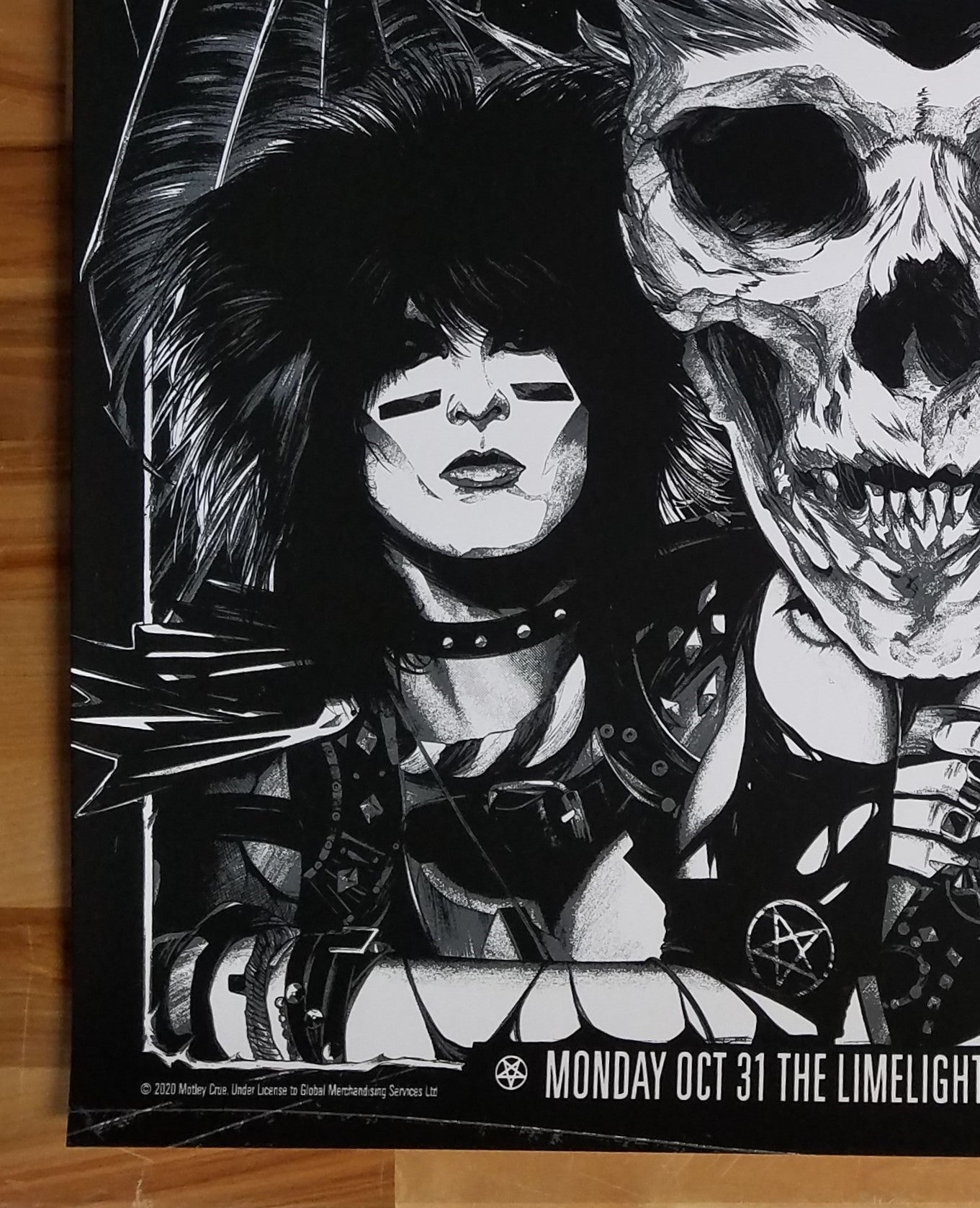 Title: MÖTLEY CRÜE NEW YORK CITY 1983 BY WILDNER LIMA (MAIN EDITION) Poster Poster artist: Wildner Lima Edition: xx/200 Type: Screen Print Size: 18" x 24" Location: New York City Venue: Limelight Notes: Officially Licensed by Mötley Crüe. Printed on French White.  Holographic sticker on back of print for authenticity.  Please allow up to 8 weeks for shipment of item(s)