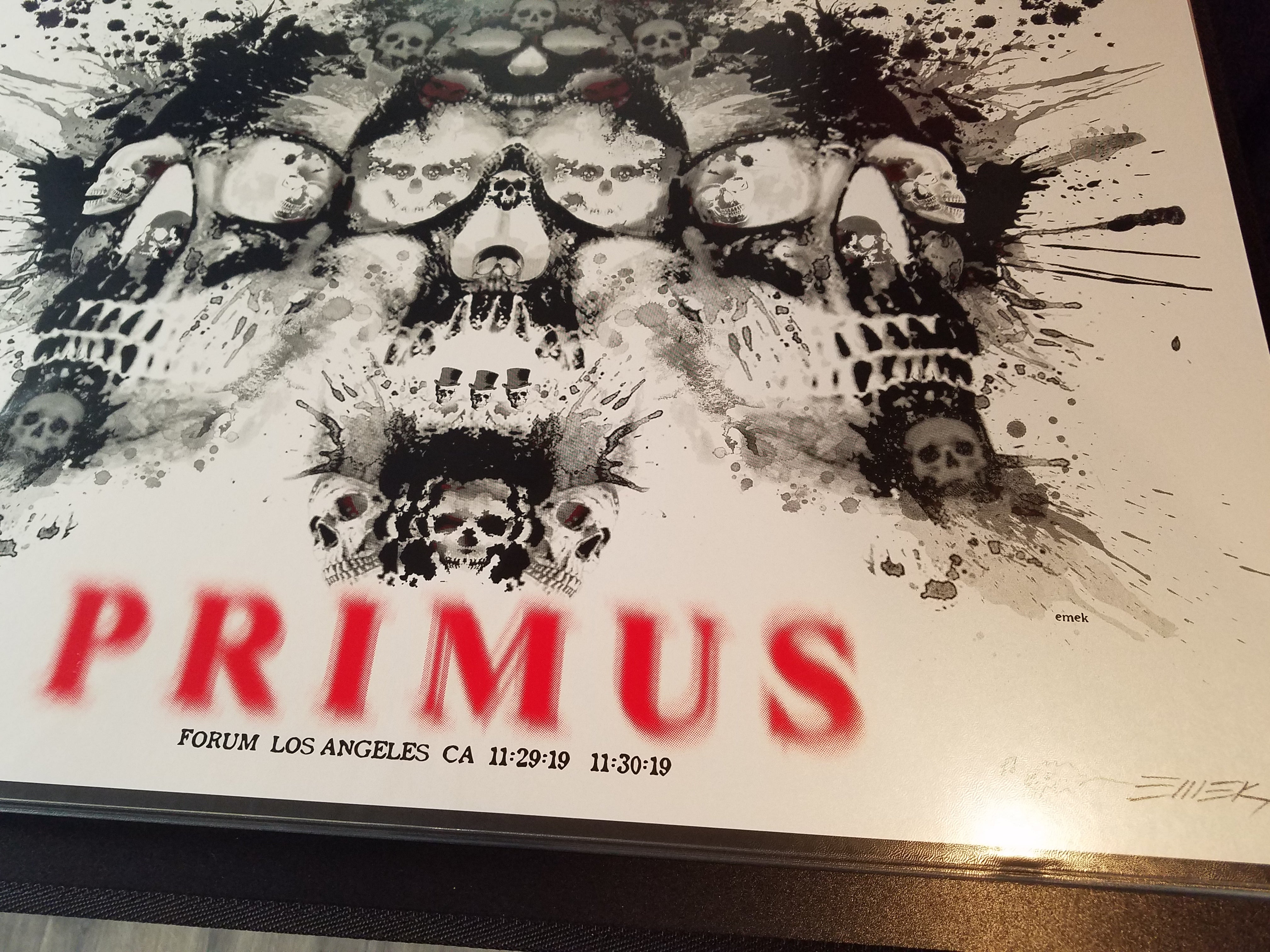 Title:  Primus at the Los Angeles Forum by Emek   Artist:  Emek  Edition:   xx/100  Type:  Screen print  Size:  24" x 18"  Location:   Los Angeles, CA    Venue:  LA Forum, Los Angeles Forum, Fabulous Forum, The  Notes:   Signed, numbered, embossed and double doodled by the artist  All prints are stored flat.  Following purchase, all prints are rolled in archival paper and shipped in a sturdy cardboard tube which is bubble wrapped on the inside for each end.