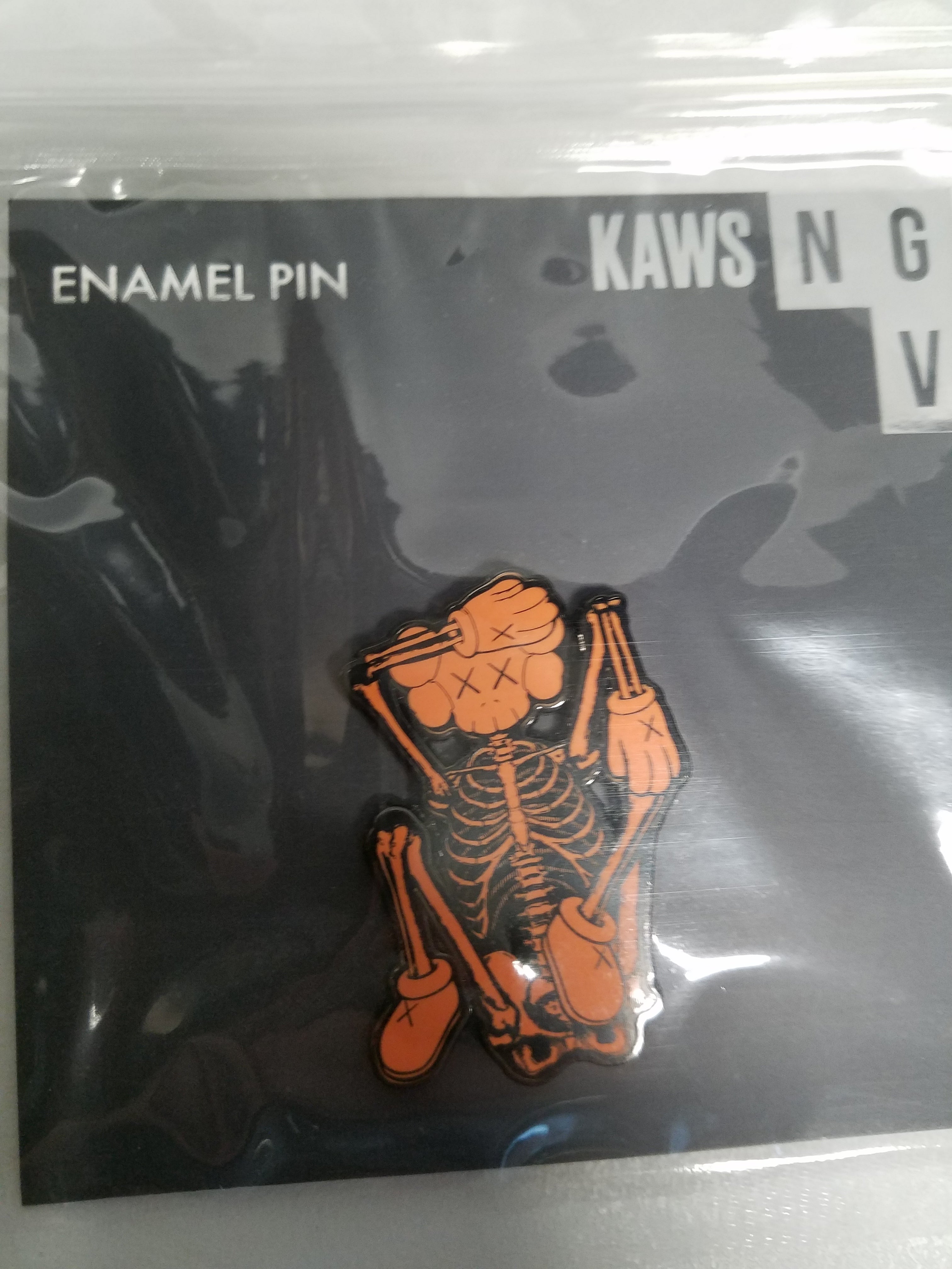 KAWS - KAWSONE Skeleton Pin green yellow orange set