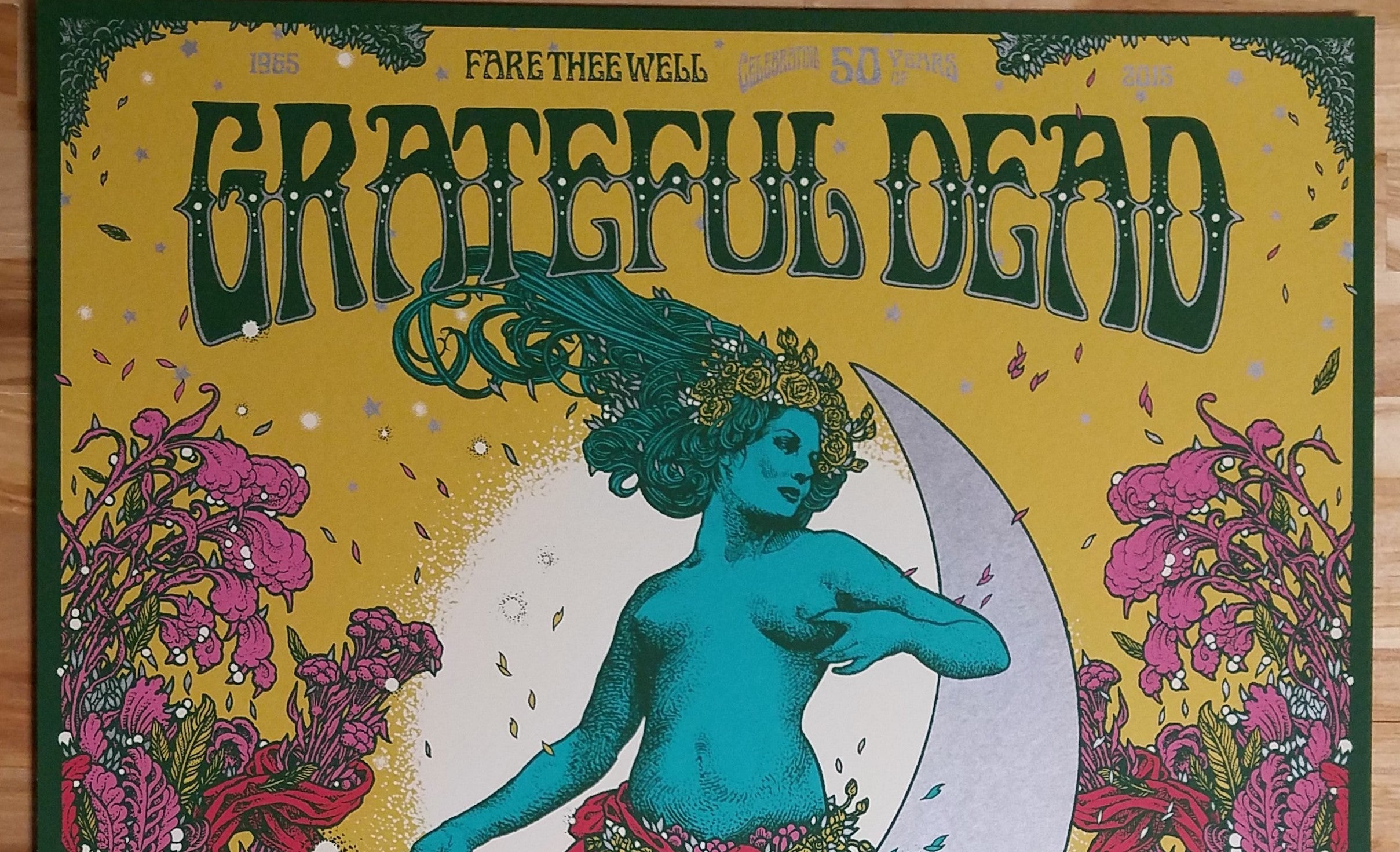 Title:  Grateful Dead - Fare Thee Well  Artist:  Richey Beckett  Edition:  Released at their July 3rd, 4th and 5th 2016 shows, signed and numbered artist edition  Type:  Screen printed poster  Size:  18 "x 24"  Venue:  Soldier Field  Location:  Chicago, IL  Notes:  Print is stored flat in very good condition. Following purchase, prints are rolled in archival paper and shipped with bubble wrap in sturdy cardboard tubes.  Check out our other listings for more hard-to-find and out-of-print posters.